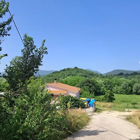 Bella * Sinj