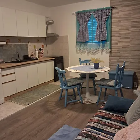 Bella Appartamento Sinj